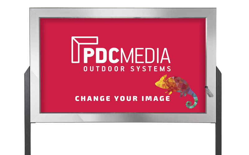 srebrna z nogami na wprost red2